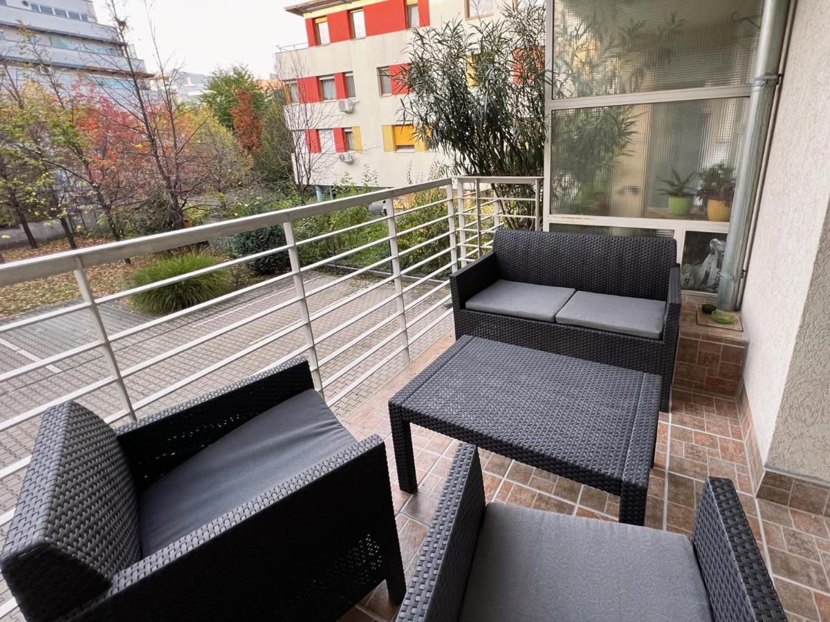 Center Budget Apartment Inside Free Parking Self Check-In Free Streaming Ac Balcony Budapeszt Zewnętrze zdjęcie