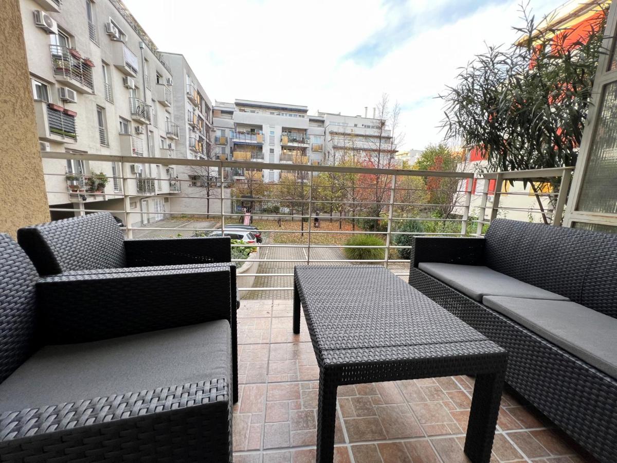 Center Budget Apartment Inside Free Parking Self Check-In Free Streaming Ac Balcony Budapeszt Zewnętrze zdjęcie