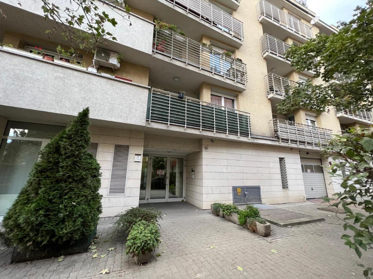 Center Budget Apartment Inside Free Parking Self Check-In Free Streaming Ac Balcony Budapeszt Zewnętrze zdjęcie